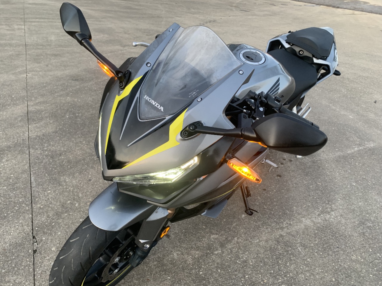 2022 Honda CBR500R ABS
